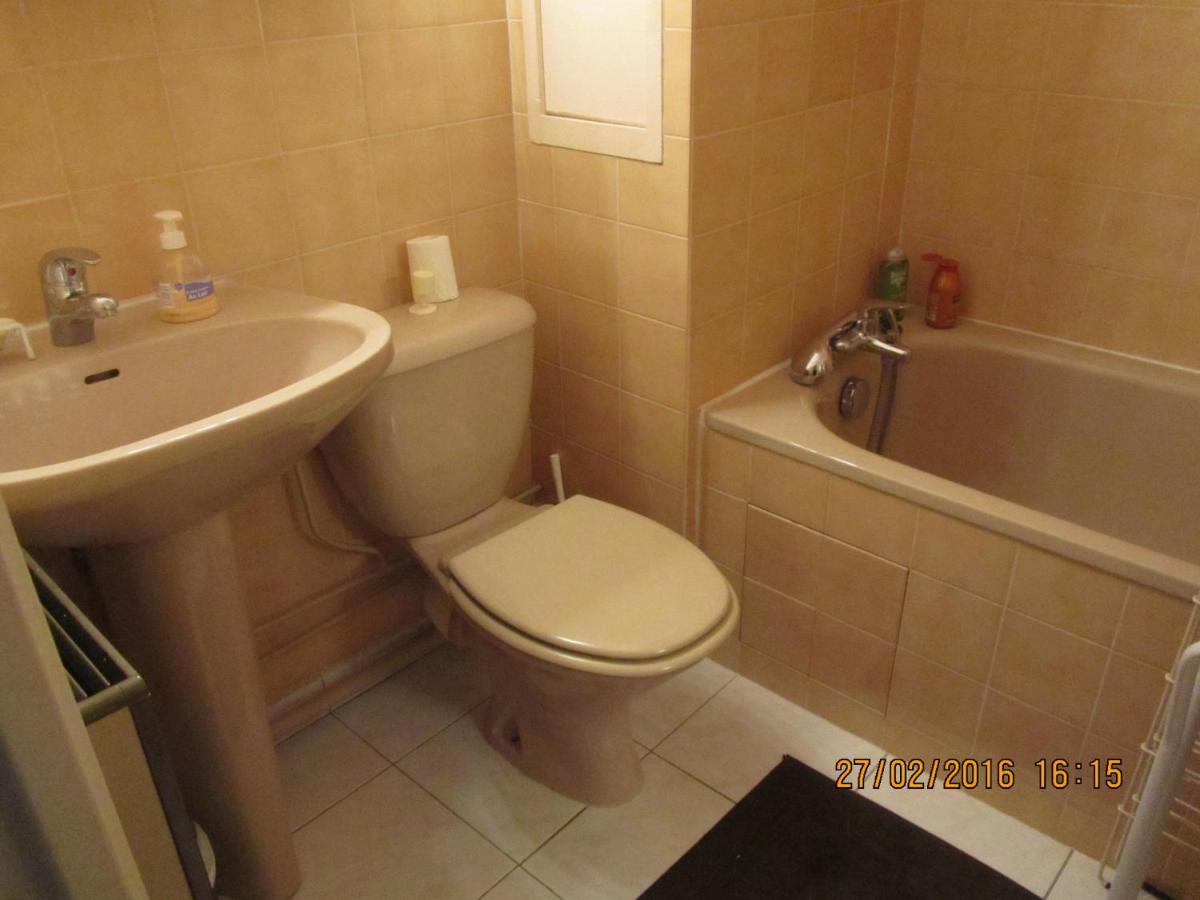 Studio En Centre Ville, Place De Parking Privee آركاشو المظهر الخارجي الصورة